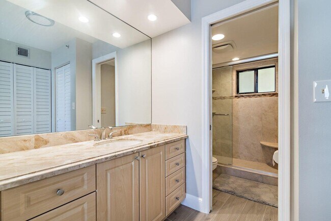 Building Photo - 200 Ocean Trail Way
