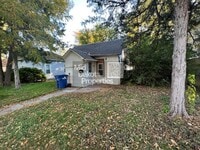 Building Photo - 608 S Wisconsin- 1 Bedroom House