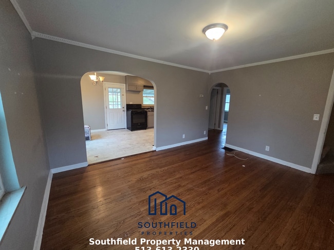 Building Photo - 319 Main Ave