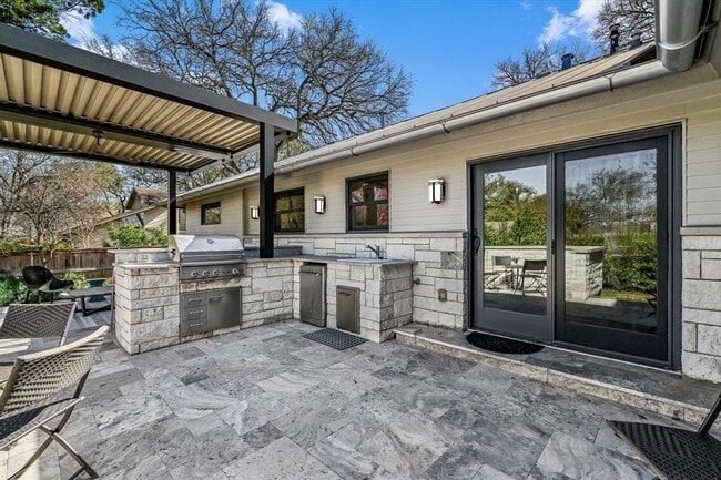 Building Photo - 3102 Foxfire Dr