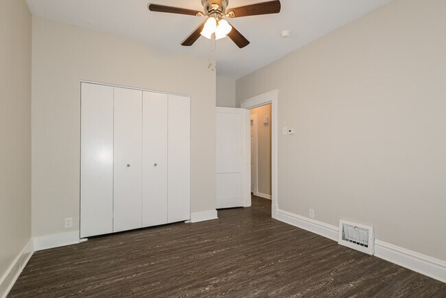 Building Photo - Fantastic 2bd/1ba home! Let yourself in!