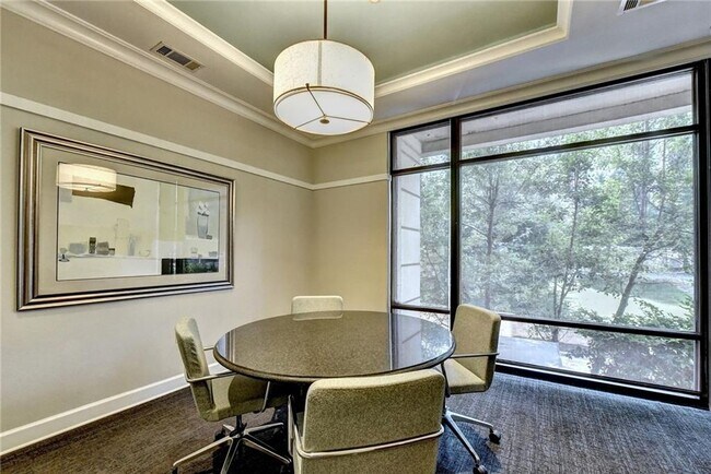 Building Photo - 3445 Stratford Rd NE