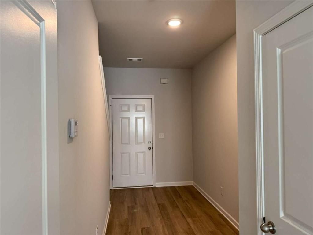 Building Photo - 111 Woodside Ct