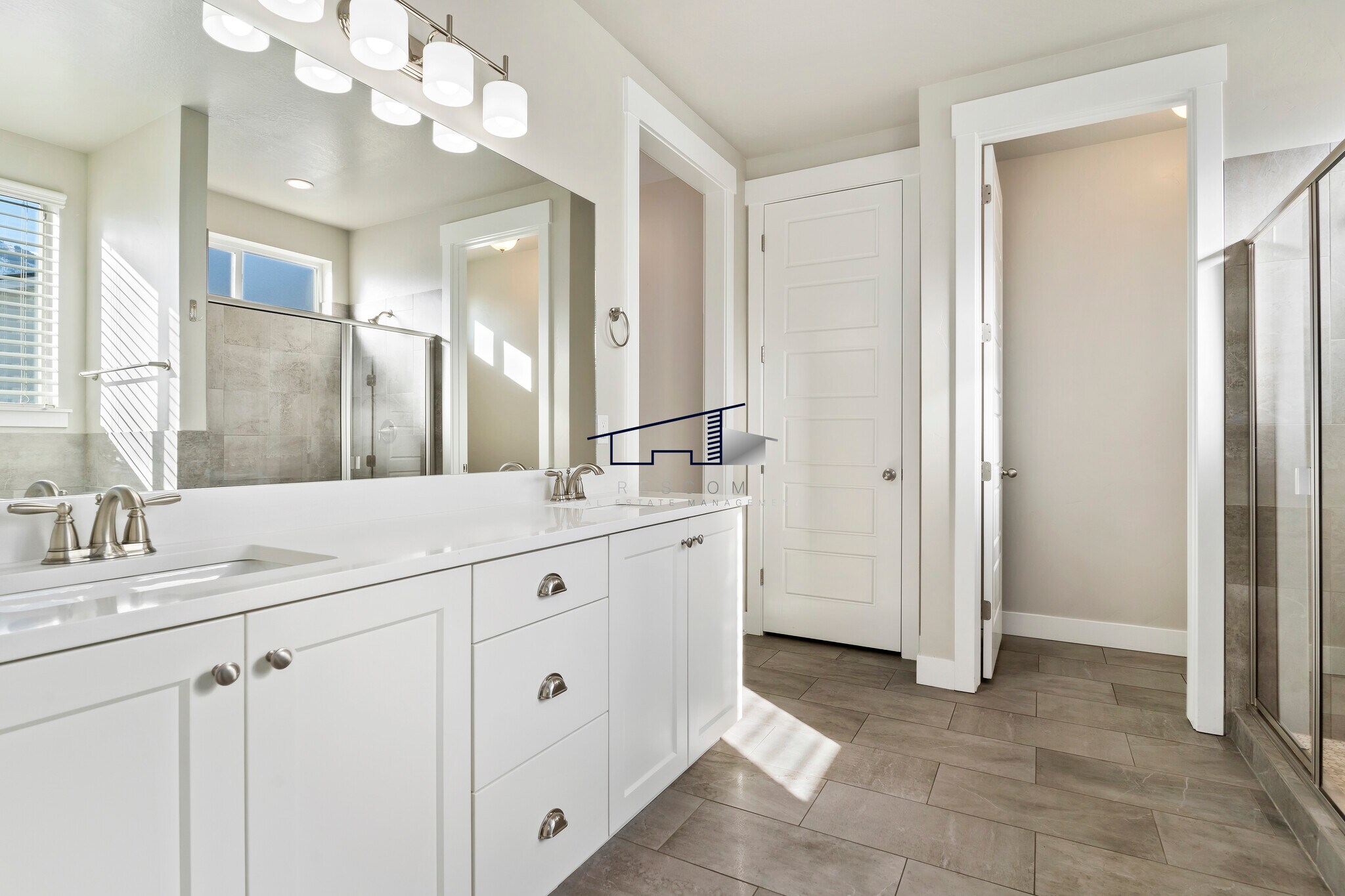 Building Photo - 369 W Clark Cir