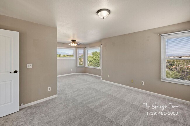 Building Photo - SPECTACULARLY HUGE 6BD HOME with PANORAMIC MOUNTAIN VIEWS - Security Deposit Waiver Available