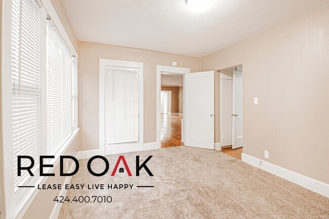 Building Photo - 220 Mira Mar Ave