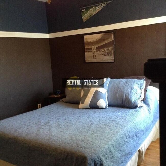 Building Photo - 3 bedroom in Oceanside CA 92054