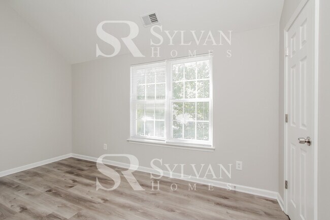 Building Photo - Life Just Got Better!