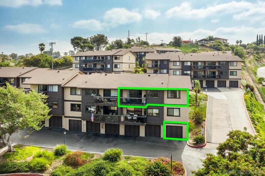 Building Photo - 5125 Fontaine St