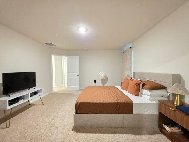 Building Photo - 1120 Wintermead Lp