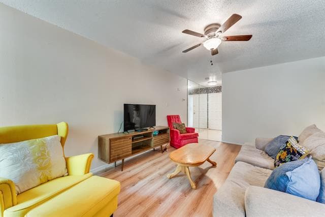 Building Photo - 1107 Portales Ln
