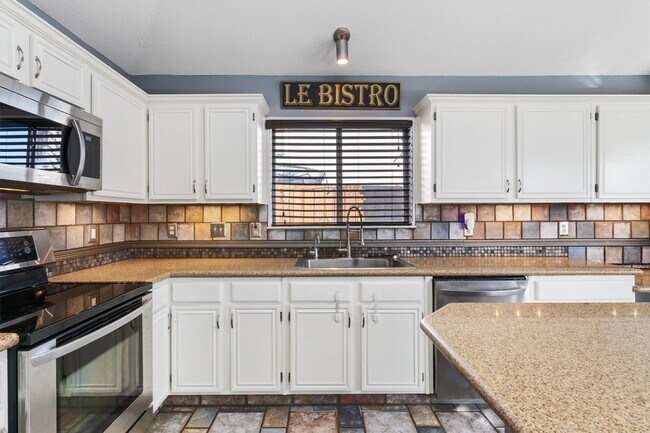 Building Photo - 409 Kathy Ln