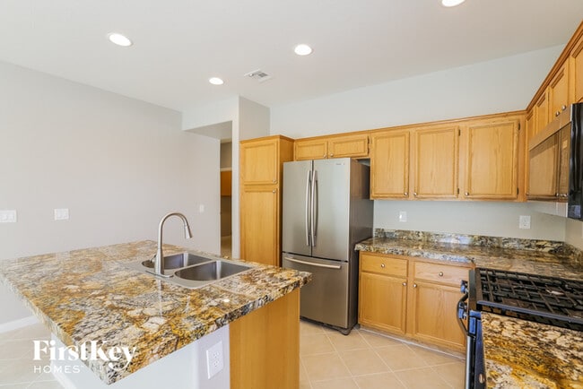 Building Photo - 8237 Cassis Ct