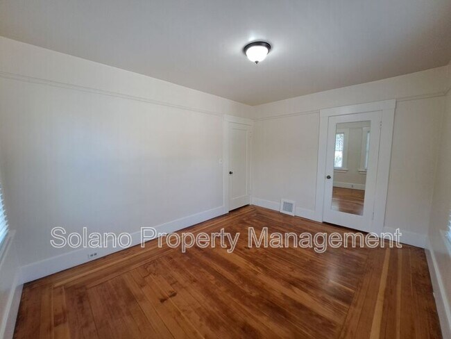 Building Photo - 1938 3rd St