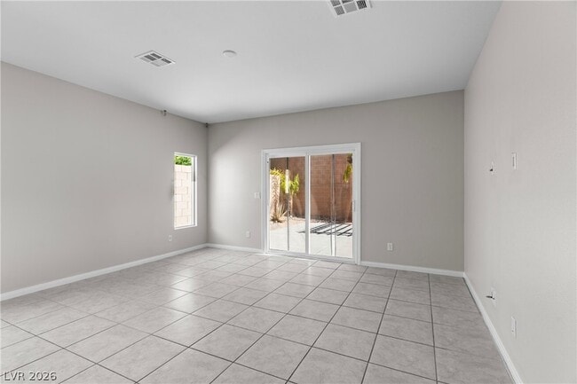 Building Photo - 10 Vicolo Sebino