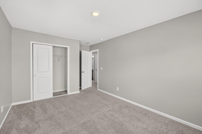 Building Photo - 182 Oasis Dr
