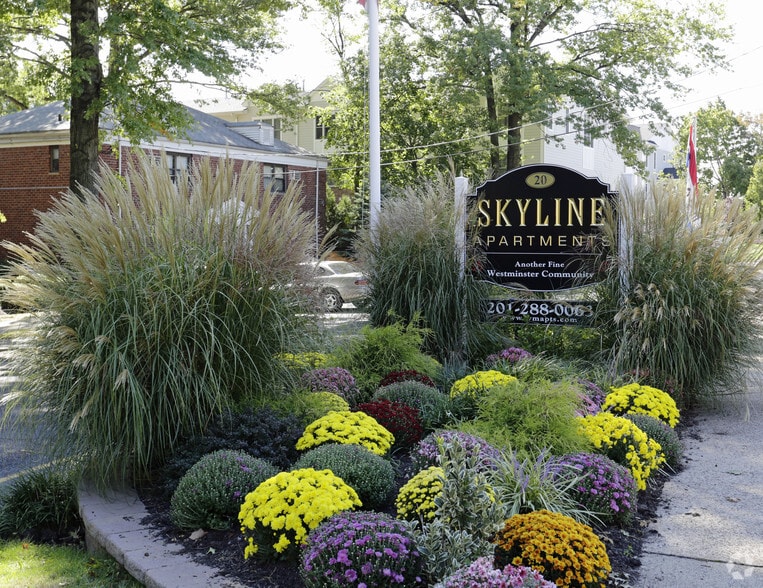 Skyline Apartments Hasbrouck Heights, NJ Apartment Finder