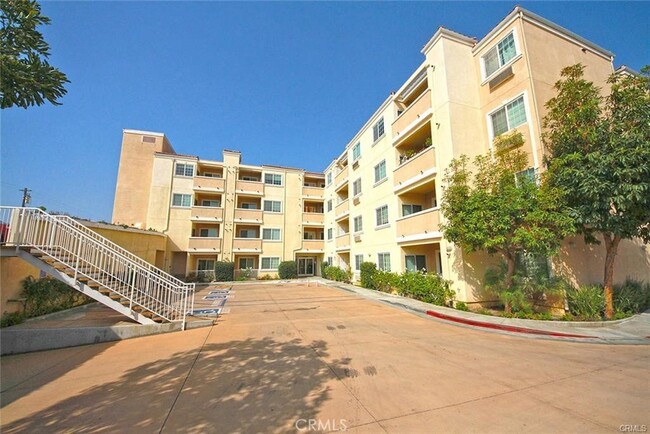 Building Photo - 3120 Sepulveda Blvd