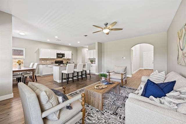 Building Photo - 2460 French St