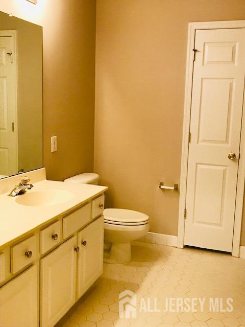 Building Photo - 26 Normandy Dr