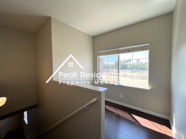 Building Photo - Updated 1bd/1ba North Natomas Condo with G...