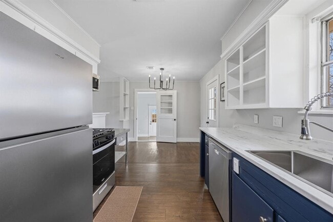 Building Photo - 1402 Kent St