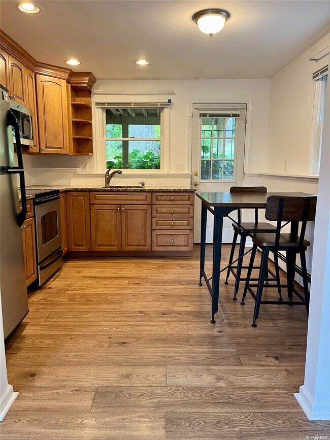 Building Photo - 772 Pulaski Rd