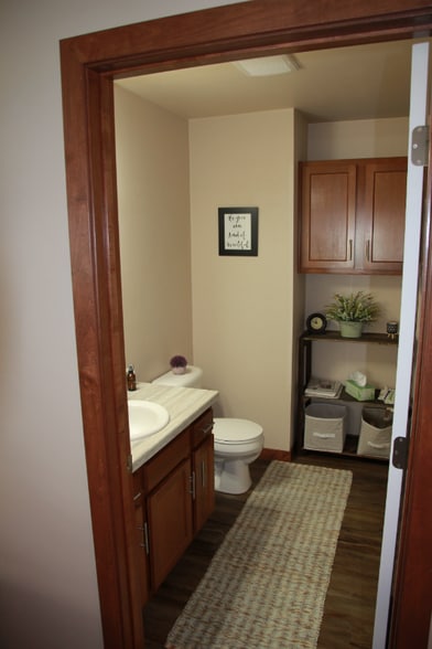 Building Photo - 2411 Welhouse Dr