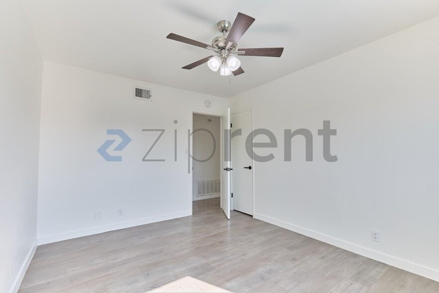 Building Photo - 1410 Central Ave