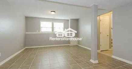 Building Photo - 3 Bed / 2 Bath Home in Raymore!! Available...