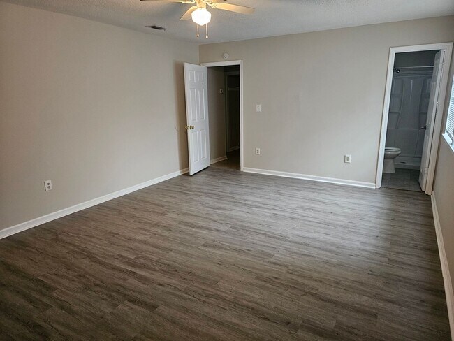 Building Photo - 2318 Alabama Ave