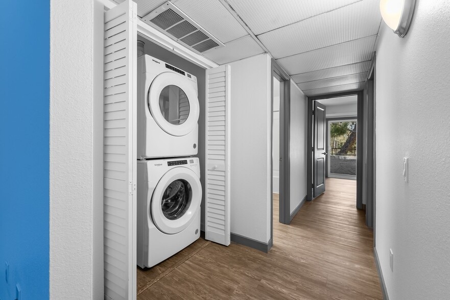 Building Photo - Uptown Fullerton