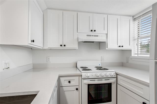 Building Photo - 1901 N Fitzhugh Ave