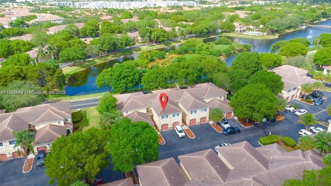 Building Photo - 2406 Centergate Dr