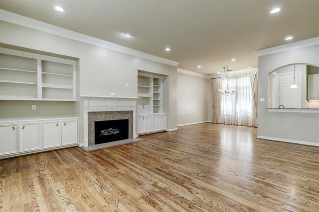 Building Photo - 4235 Bettis Dr