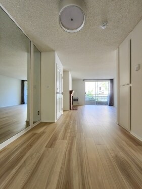Interior Photo - 1541 S. Bundy Drive