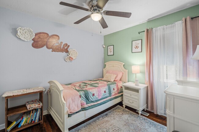 Building Photo - 453 Belinda Pkwy