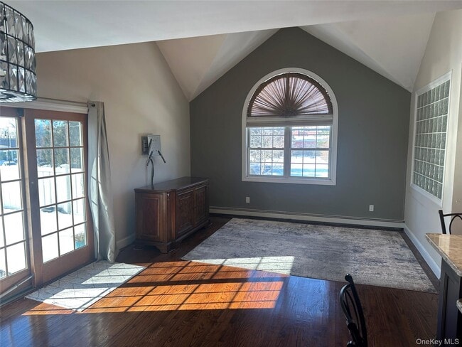 Building Photo - 17 Lee Ave