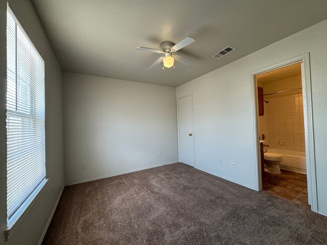 Building Photo - 5706 Redstone Dr