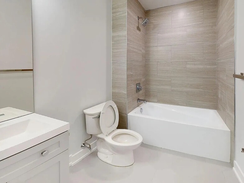 Building Photo - 1728 W Susquehanna Ave