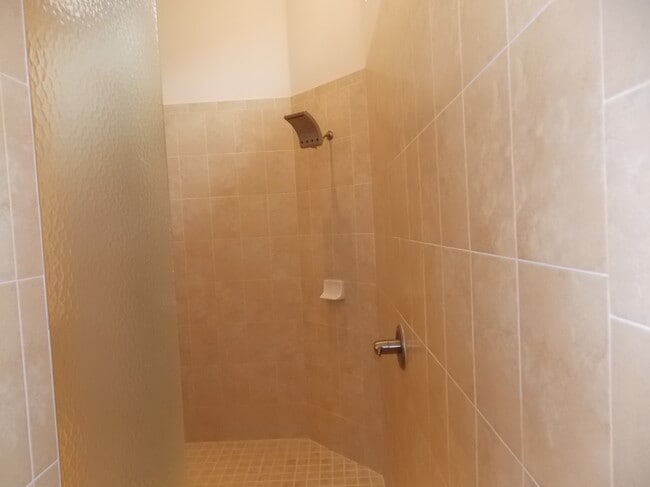 Building Photo - 1271 W Skyview Crossing Dr