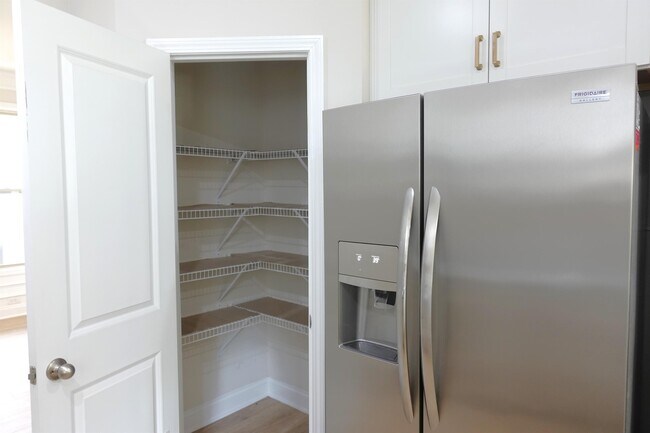 Building Photo - 24 Noble Wing Ln