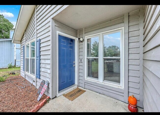 Building Photo - 1841 Sundancer Ln