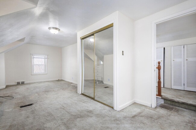 Building Photo - 6506 Memorial Ave