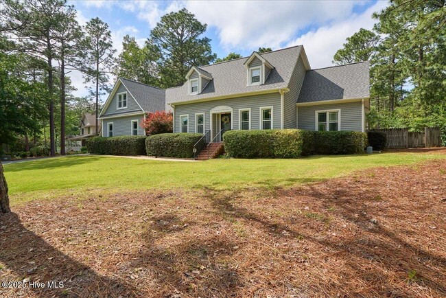 Building Photo - 209 Lazar Ln