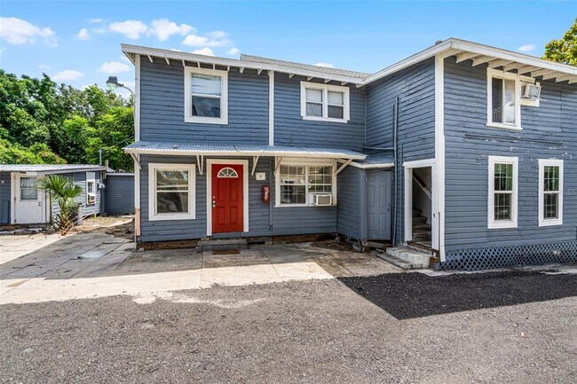 Primary Photo - 113 S Grove St