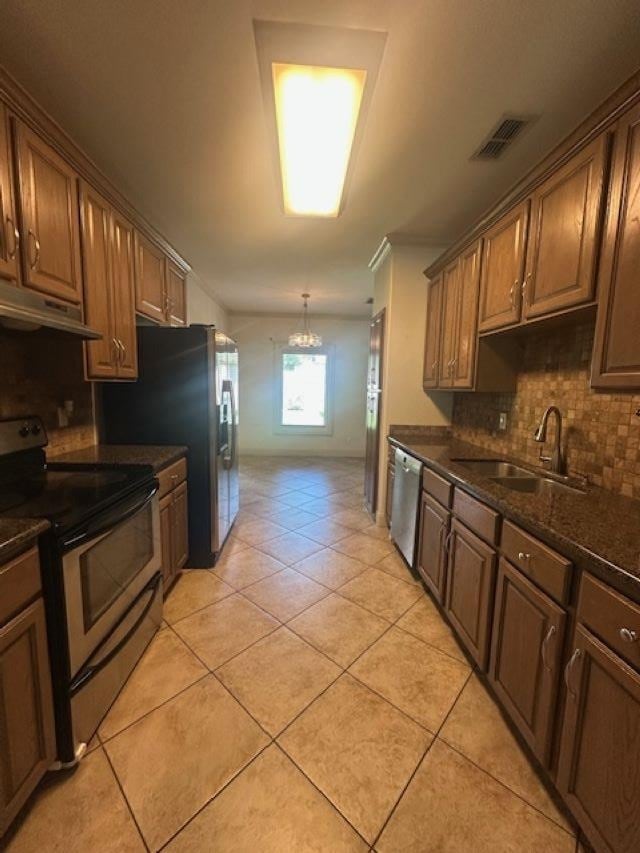 Building Photo - 10529 Winrock Dr
