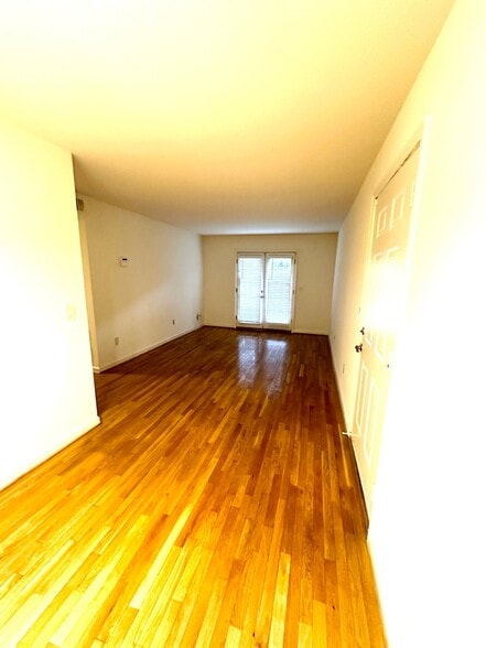 Building Photo - 2118 Acklen Ave
