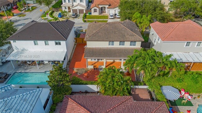 Building Photo - 13868 SW 38th Terrace