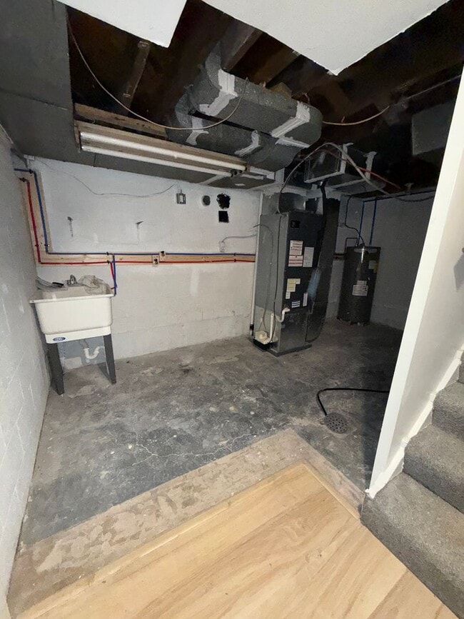 Building Photo - ***2 Bed / 1 Bath Home for Rent***